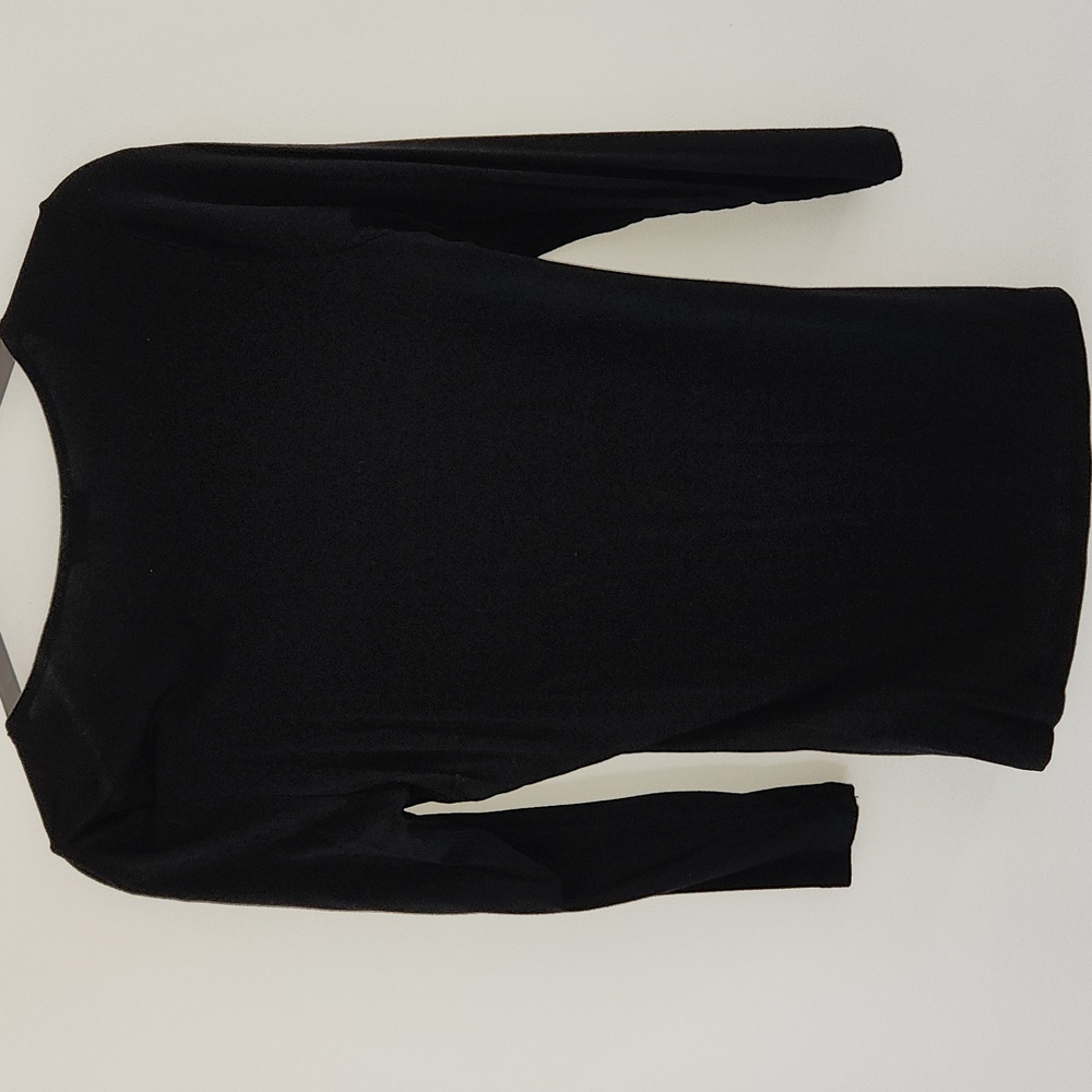 Venus Black & Red Lace Front Top - Picture 2 of 4